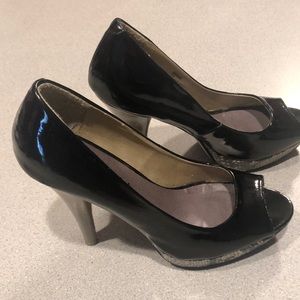 Madden Girl Olicia sz 7 1/2  4 1/2 inch heel shoes